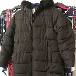 Gap winter jacket faux fur hood